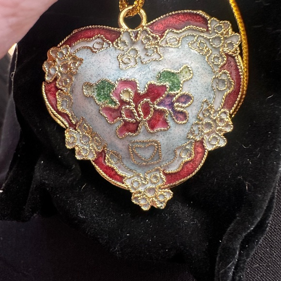 Elegant Gold and Pink Heart Pendant - Picture 7 of 9